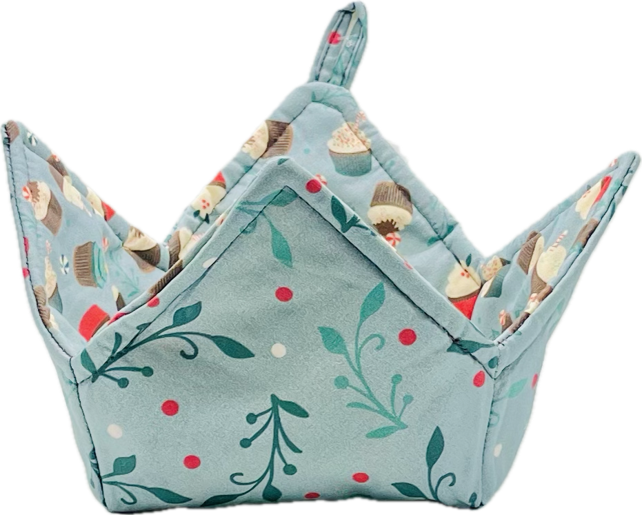 0095 - Christmas Swirls Coordinate Fabric bydailymiracles